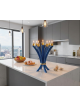 מתכת פיסולית בשחור וזהב מתרחבות שבעה ענפים, מנורת טבע